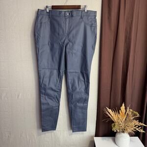 Time and Tru Women's Pants Size XL 16 18 Gray Faux Leather NWOT Leggings